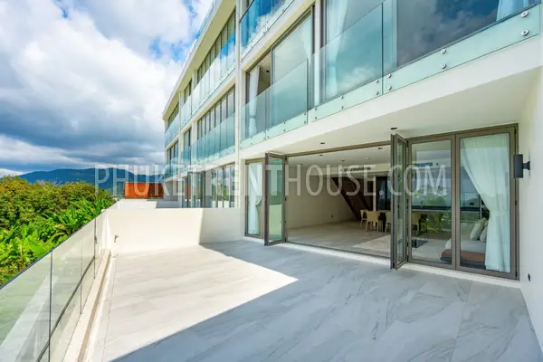 PAT23073: 3-Bedroom Sea View Duplex with Courtyard Garden For Rent in Patong, Phuket. Photo #25