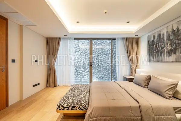 PAT23073: 3-Bedroom Sea View Duplex with Courtyard Garden For Rent in Patong, Phuket. Photo #4