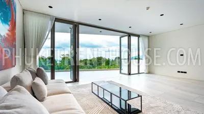 PAT23073: 3-Bedroom Sea View Duplex with Courtyard Garden For Rent in Patong, Phuket. Photo #32