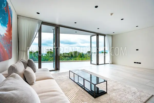 PAT23073: 3-Bedroom Sea View Duplex with Courtyard Garden For Rent in Patong, Phuket. Photo #32