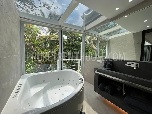 PAT21690: Five Bedrooms Luxury Villa In The Hills Of Patong. 照片 #28