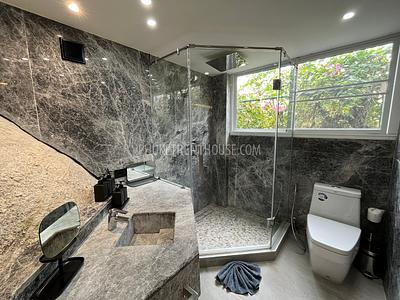 PAT21690: Five Bedrooms Luxury Villa In The Hills Of Patong. Фото #58