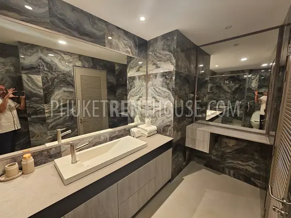 CHE23084: Huge 1-Bedroom Apartment for Rent in Bang Tao, Phuket. Photo #11