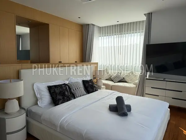 BAN23066: Exclusive 4-Bedroom Pool Villa For Rent in Bang Tao, Phuket. Photo #3
