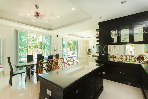 TAL3783: Luxury 4 bedroom Villa and Pool in Talang. Photo #28