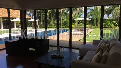 LAY21562: Luxury 5 bedrooms villa with huge garden. Фото #3