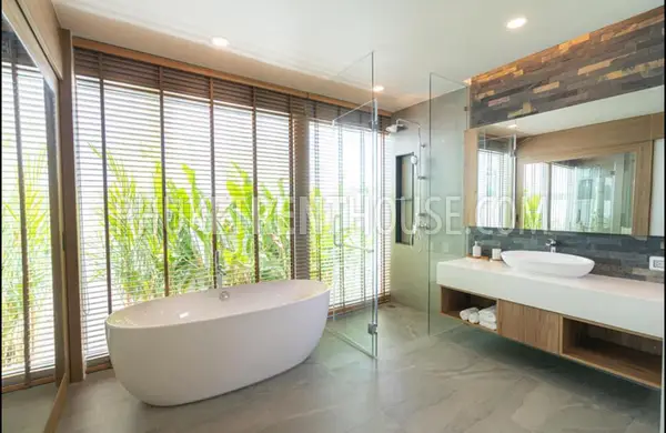 BAN21565: Brand New Villa for rent in Bangtao, Cherngtalay. Photo #1
