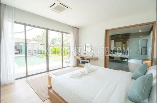 BAN21565: Brand New Villa for rent in Bangtao, Cherngtalay. Photo #3