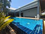 RAW21571: Cozy Pool Villa with Huge Garden in Rawai. Thumbnail #14