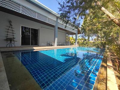 RAW21571: Cozy Pool Villa with Huge Garden in Rawai. Фото #15