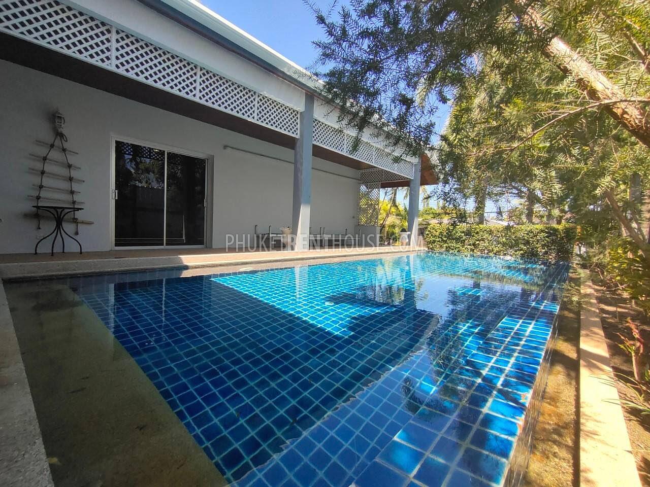 RAW21571: Cozy Pool Villa with Huge Garden in Rawai. Photo #15