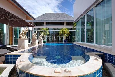 RAW21598: Bali Style Villa For Rent in Rawai. Photo #26