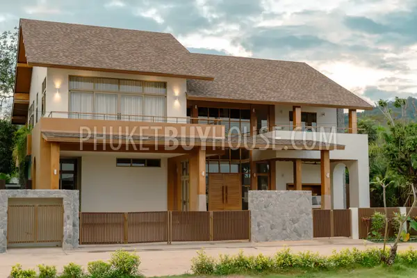 CHE23069: 4-Bedroom Villa in Cherng Talay, Phuket. Photo #30