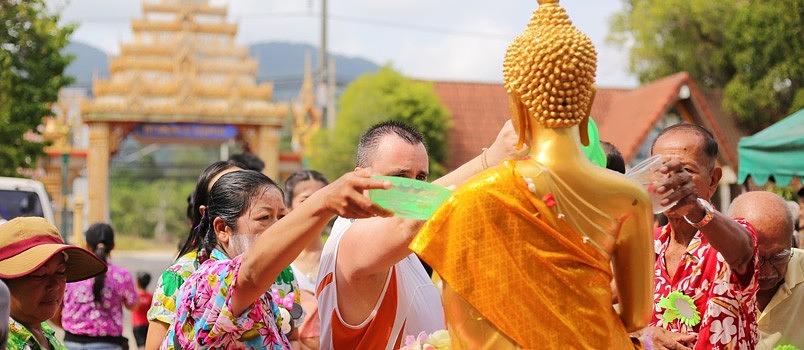 Top 5 things to do during Songkran 2023!