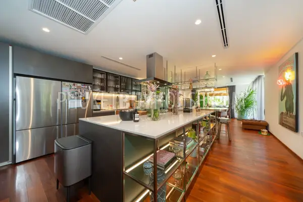 CHE23113: 4-Bedroom Luxury Pool Villa in Layan, Phuket. Photo #3