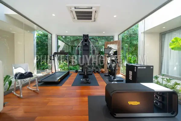 CHE23113: 4-Bedroom Luxury Pool Villa in Layan, Phuket. Photo #9
