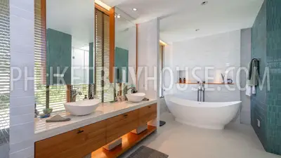CHE23113: 4-Bedroom Luxury Pool Villa in Layan, Phuket. Photo #27