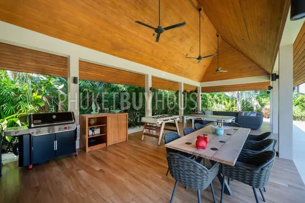 CHE23113: 4-Bedroom Luxury Pool Villa in Layan, Phuket. Photo #8
