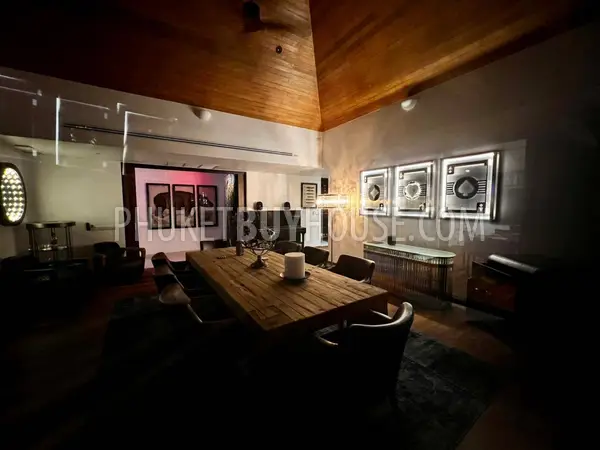 CHE23113: 4-Bedroom Luxury Pool Villa in Layan, Phuket. Photo #17