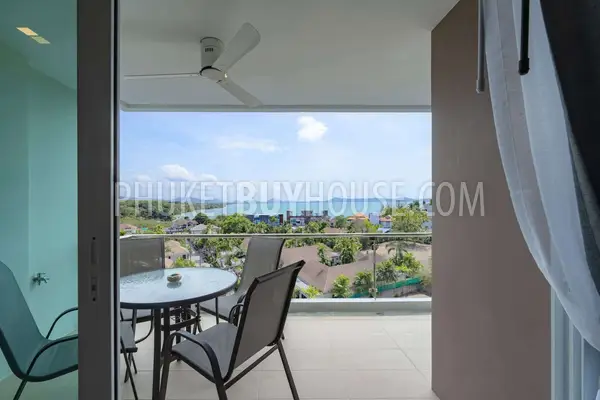 RAW23114: 1-Bedroom Deluxe Sea View Apartment in Rawai, Phuket. Photo #4