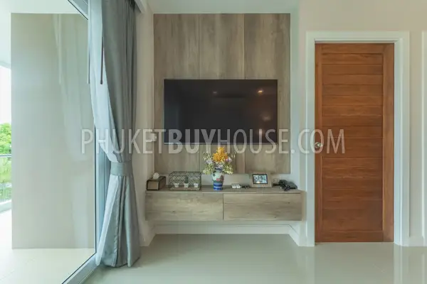 RAW23114: 1-Bedroom Deluxe Sea View Apartment in Rawai, Phuket. Photo #9