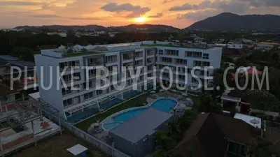 RAW23115: 2-Bedroom Deluxe Sea View Apartment in Rawai, Phuket. Photo #13