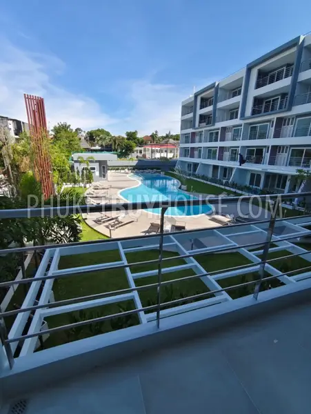 RAW23116: 2-Bedroom Duplex with Private Pool in Rawai, Phuket. Photo #2