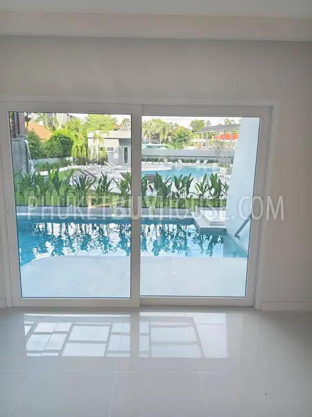 RAW23116: 2-Bedroom Duplex with Private Pool in Rawai, Phuket. Photo #15