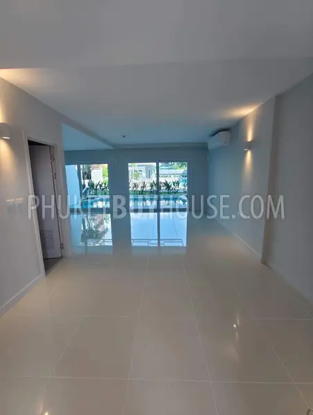 RAW23116: 2-Bedroom Duplex with Private Pool in Rawai, Phuket. Photo #12