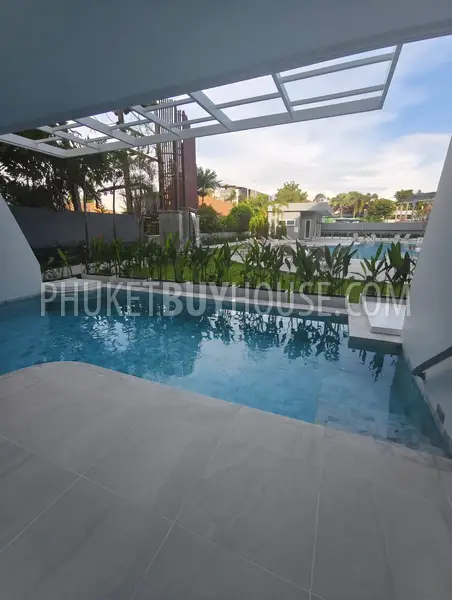 RAW23116: 2-Bedroom Duplex with Private Pool in Rawai, Phuket. Photo #23