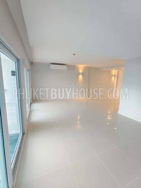 RAW23116: 2-Bedroom Duplex with Private Pool in Rawai, Phuket. Photo #26