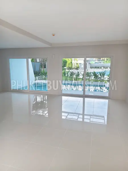 RAW23116: 2-Bedroom Duplex with Private Pool in Rawai, Phuket. Photo #31