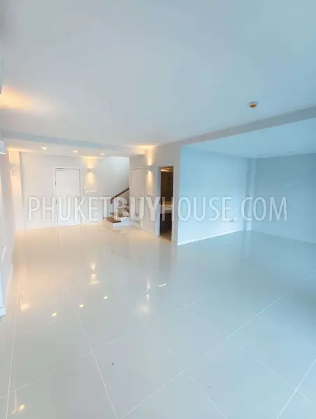RAW23116: 2-Bedroom Duplex with Private Pool in Rawai, Phuket. Photo #16