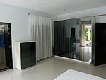 EAS3910: Hot! 4-bedroom modern pool villa on a 1 rai land plot near PIADS (UWC). Urgent sale!. Thumbnail #34