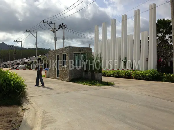 TAL3920: Duplex Twin House for sale, Thalang. Photo #4