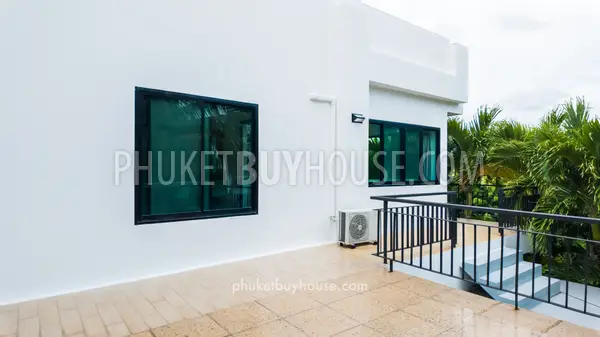RAW23131: 3-Bedroom Sea View Villa with Infinity Pool in Rawai, Phuket. Photo #41