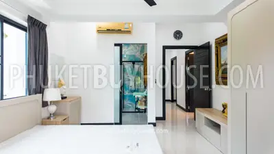 RAW23131: 3-Bedroom Sea View Villa with Infinity Pool in Rawai, Phuket. Photo #17