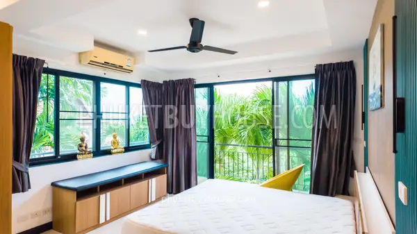 RAW23131: 3-Bedroom Sea View Villa with Infinity Pool in Rawai, Phuket. Photo #14