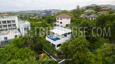 RAW23131: 3-Bedroom Sea View Villa with Infinity Pool in Rawai, Phuket. Photo #40