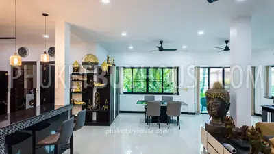 RAW23131: 3-Bedroom Sea View Villa with Infinity Pool in Rawai, Phuket. Photo #8