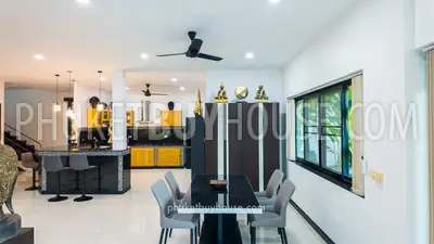 RAW23131: 3-Bedroom Sea View Villa with Infinity Pool in Rawai, Phuket. Photo #21