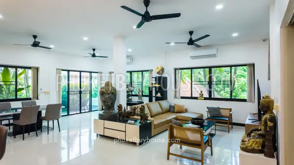 RAW23131: 3-Bedroom Sea View Villa with Infinity Pool in Rawai, Phuket. Photo #4