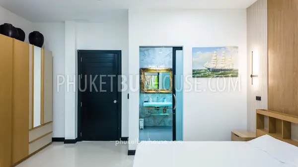 RAW23131: 3-Bedroom Sea View Villa with Infinity Pool in Rawai, Phuket. Photo #32