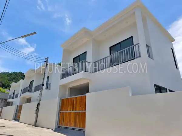 NAI23134: 3 Detached 2-Bedroom Pool Villas on One Plot, Nai Harn. Photo #9