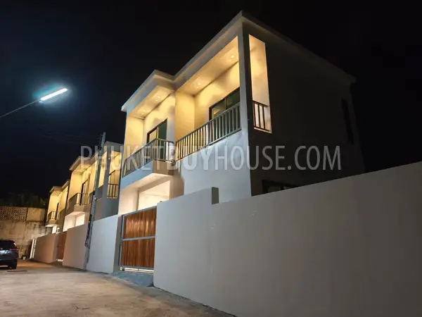 NAI23134: 3 Detached 2-Bedroom Pool Villas on One Plot, Nai Harn. Photo #5