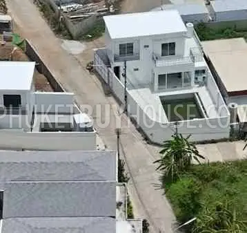 NAI23135: 2-Bedroom Villa with Large Private Pool in Nai Harn, Phuket. Photo #2
