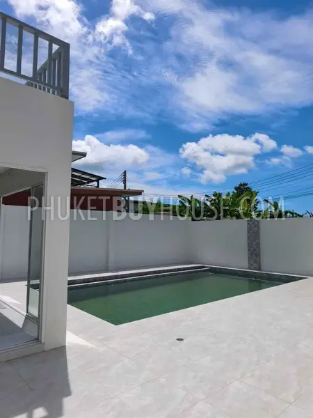NAI23135: 2-Bedroom Villa with Large Private Pool in Nai Harn, Phuket. Photo #3