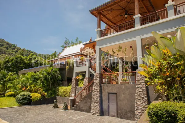 RAW21228: Luxury Villa in the Rawai. Photo #2