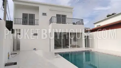 NAI23135: 2-Bedroom Villa with Large Private Pool in Nai Harn, Phuket