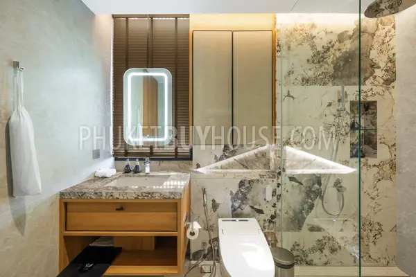 LAG7220: 3+1 Bedroom Beachfront Villa in Bang Tao. Photo #11